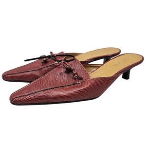 Vintage Y2K Unisa 8.5 Brown Leather Pointed Toe Kitten Heel Mule Minimalist